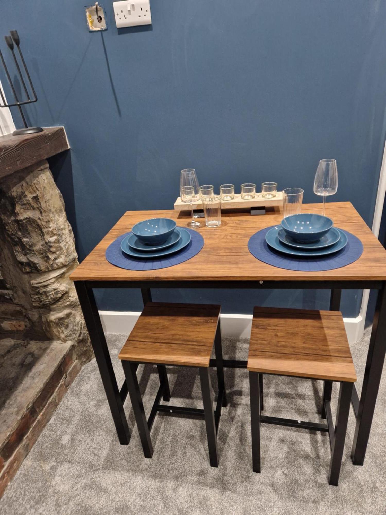 The Old Vicarage - Secure Parking, Fast Wifi, Garden Villa ลีดส์ ภายนอก รูปภาพ